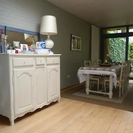 Sparrow's Nest Bed & Breakfast Gent
